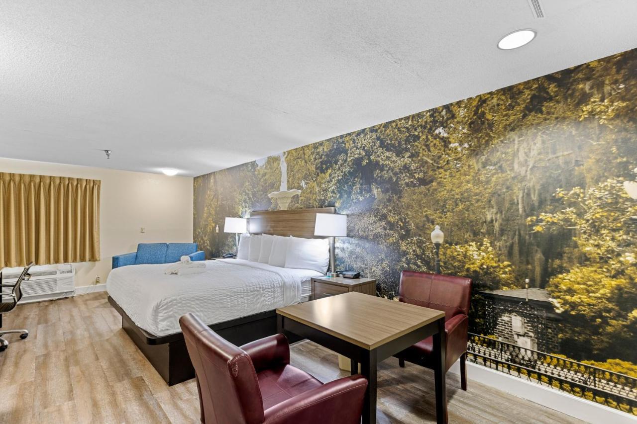 Clarion Pointe Savannah Gateway I-95 Екстериор снимка