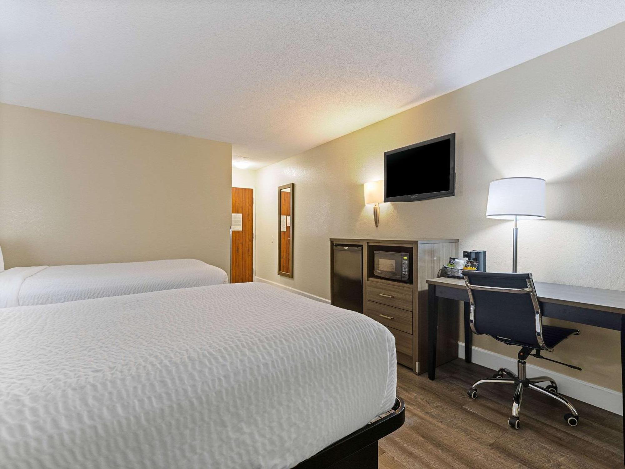 Clarion Pointe Savannah Gateway I-95 Екстериор снимка